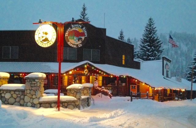 Three Rivers Resort Almont 外观 照片
