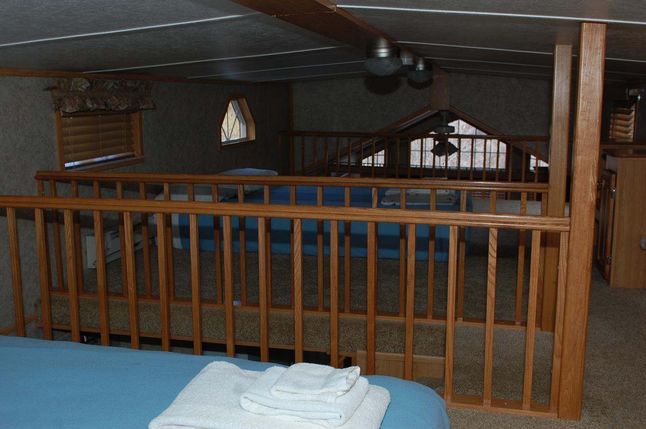 Three Rivers Resort Almont 外观 照片